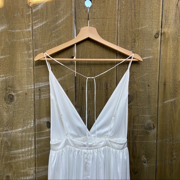 White Satin Backless Maxi Dress 🌿 S - Picture 9 of 10
